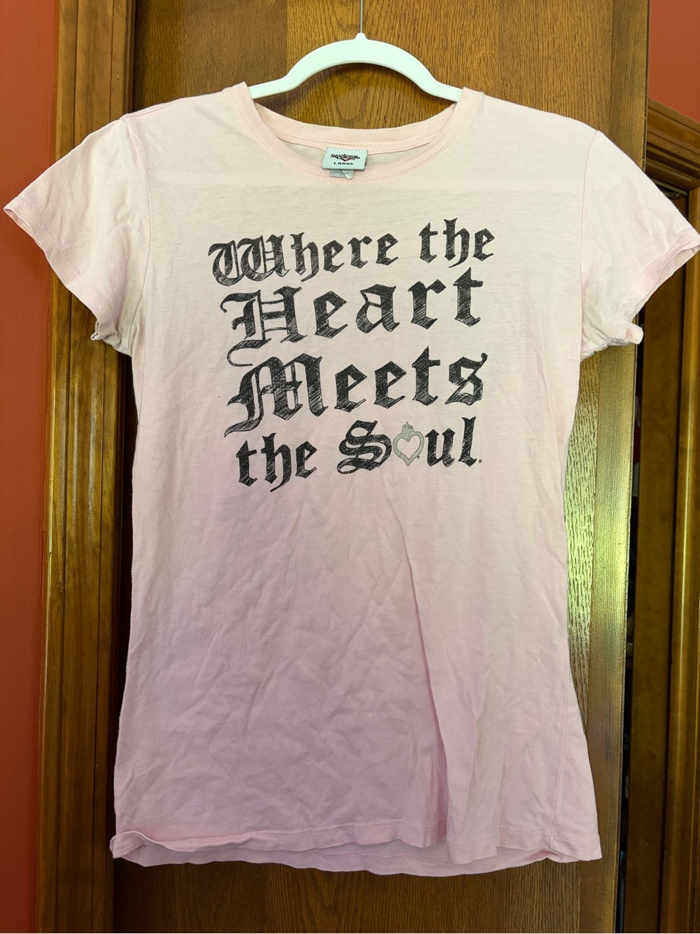 House of blues y2k Pink Graphic Tee - Where the Heart Meets the Soul angel wings